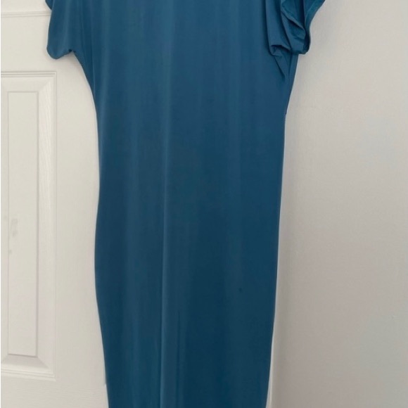 Deb Shops Blue Deep V-Neck Short Sleeve size 1X - Picture 3 of 4